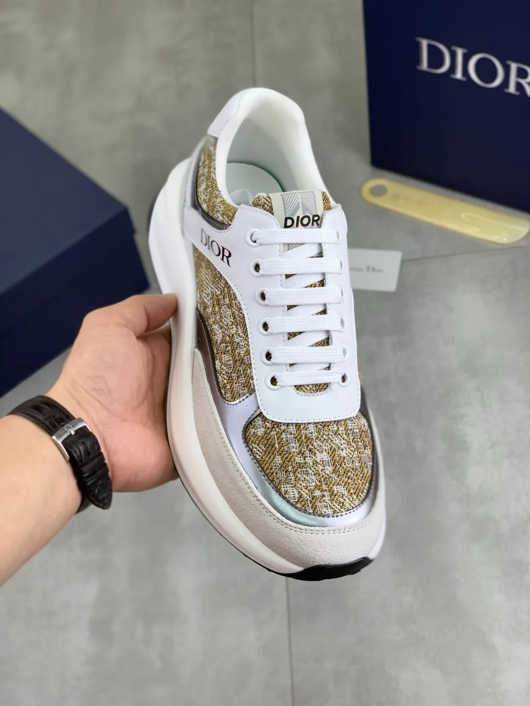 Men's Men's Shoes💰P420💰[New Style]🆘[Dior] 2025 Dior Original Lace-up Low-top Men's Shoes Classic casual shoes🔥This model is the official flagship model, with high quality and made by famous original designers. It is made of high-quality cowhide with original materials➕comfortable and breathable mesh lining➕pigskin insole. The perfect last shape and generous and fashionable design have attracted many consumers. Suitable for drivers to drive🚗. What you want is the best quality in the market. Color 4️⃣Code number: 38--44 (45 customized)